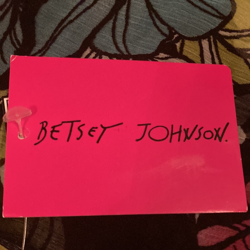 NWT Betsey Johnson Oversize Wrap/Scarf - Picture 3 of 8